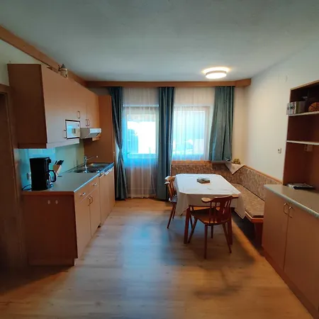 Farm stay Haus Lukasser Assling